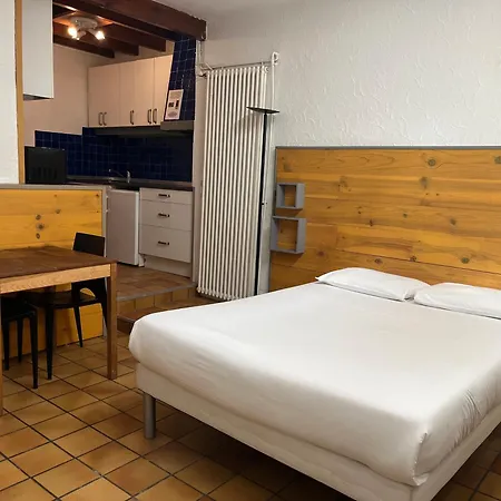 Liberte Apartment *